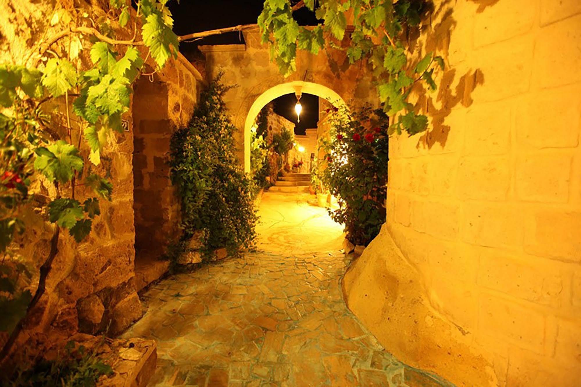Blue Valley Cave Hotel Урґюп Екстер'єр фото
